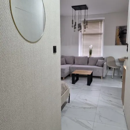 Jedlinka B * 耶德利纳-兹德鲁伊